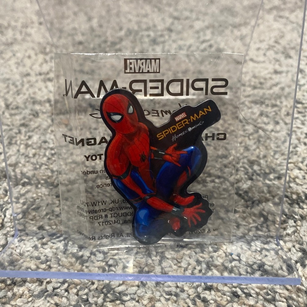 Marvel Character Magnet Spider-Man Homecoming Collectible Red Blue